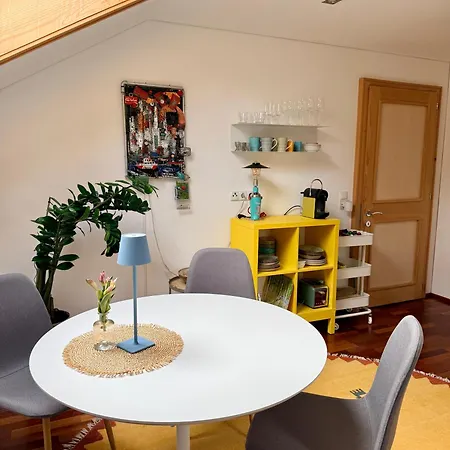 123 Dachterrassen-wohnung Im Kuenstlerhaus - Naehe Bodensee Apartment *