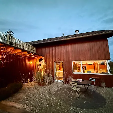 123 Dachterrassen-wohnung Im Kuenstlerhaus - Naehe Bodensee * Moeggers